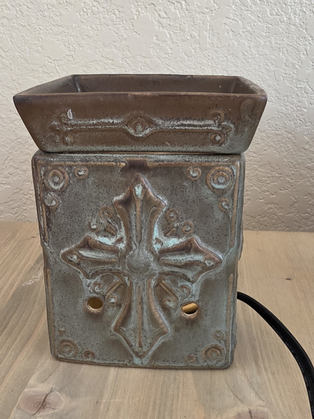 Scentsy HOPE Model DSW-CHAR CELTIC Cross Full Size Wax Warmer EUC